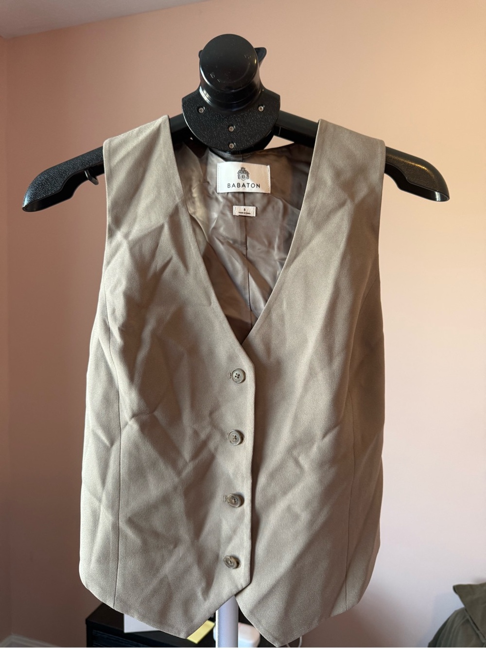 Aritzia Babaton Taupe Button Front Vest